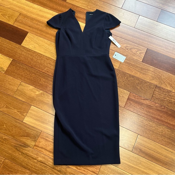 NWT Maggy London Sheath Dress in Navy in size 4 - Picture 1 of 10